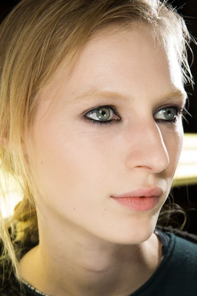 Look 15